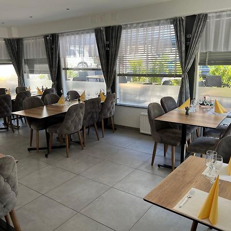 Hotel Restaurant du Moulin Fleurier Extérieur photo