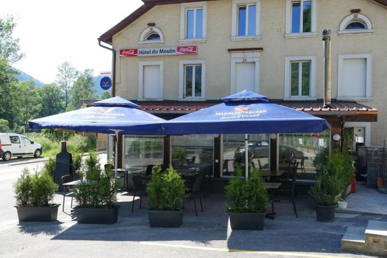 Hotel Restaurant du Moulin Fleurier Extérieur photo